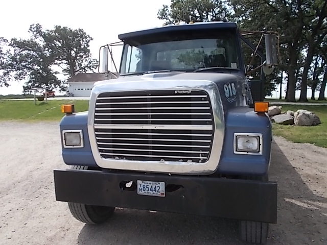 1977 Ford 9000 Roll Back Truck