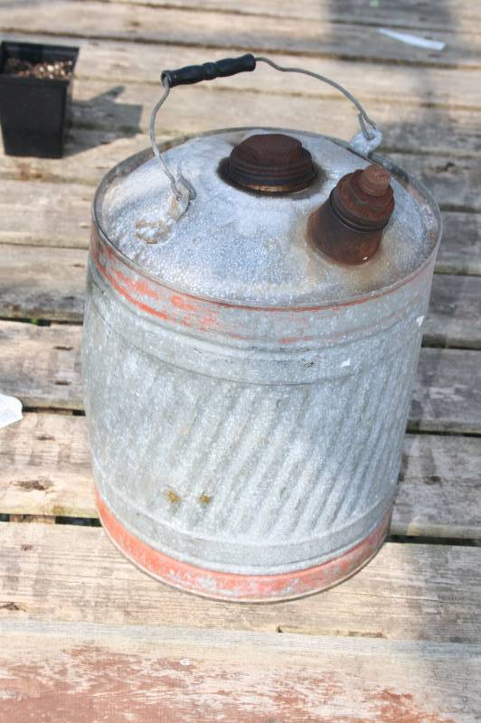 Galvanized aluminum can