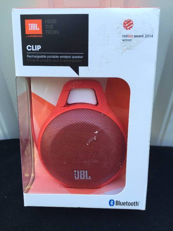 Clip Rechargeable portable wireless speaker