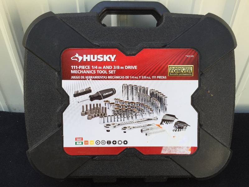 lot 18 image: Husky - 111 Piece Tool Set