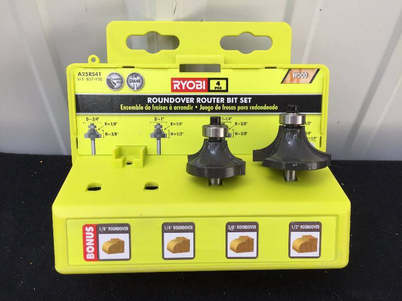lot 20 image: Ryobi - Router Bit Set