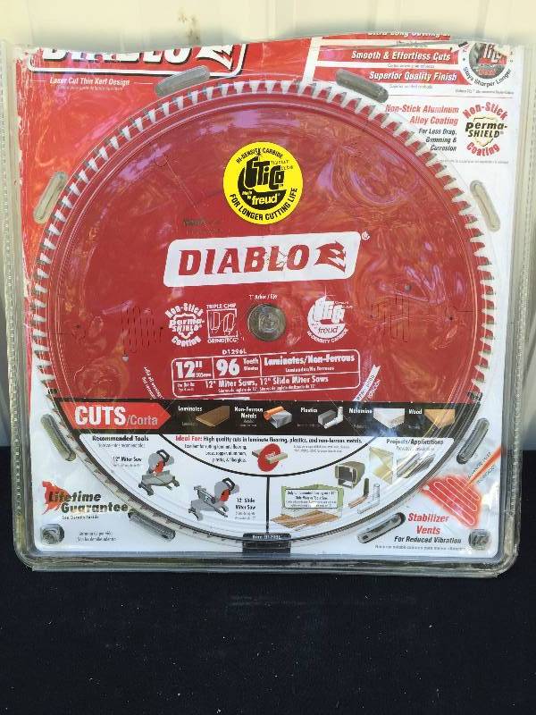 lot 41 image: Diablo - 12 Saw Blade