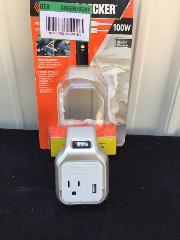 lot 45 image: Black & Decker 100 Watt Inverter