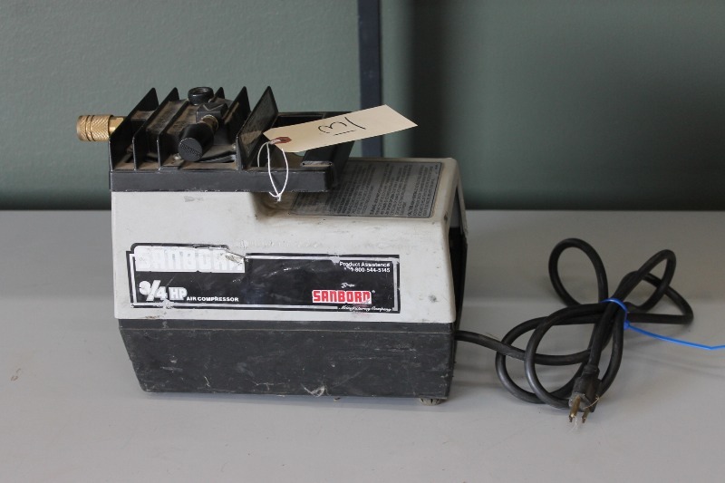 lot 13 image: Air Compressor