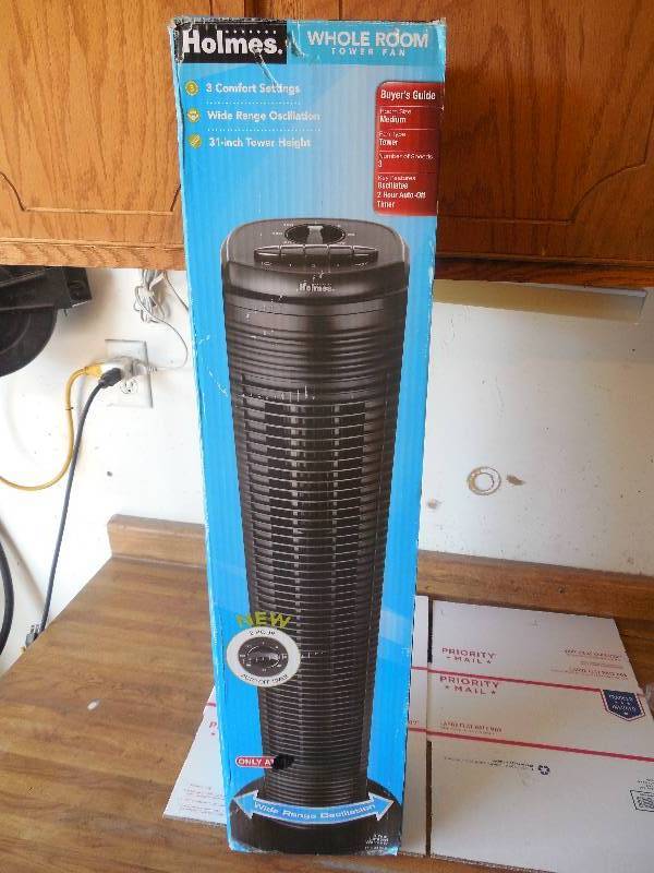 lot 5 image: Holmes 31inch Oscillating Tower Fan