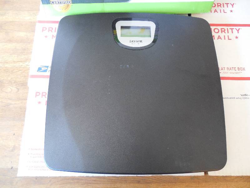 lot 18 image: Taylor Digital Scale 7023B - Max 330lB