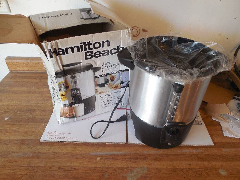 lot 37 image: 40 Cup Dispensing Coffee Urn