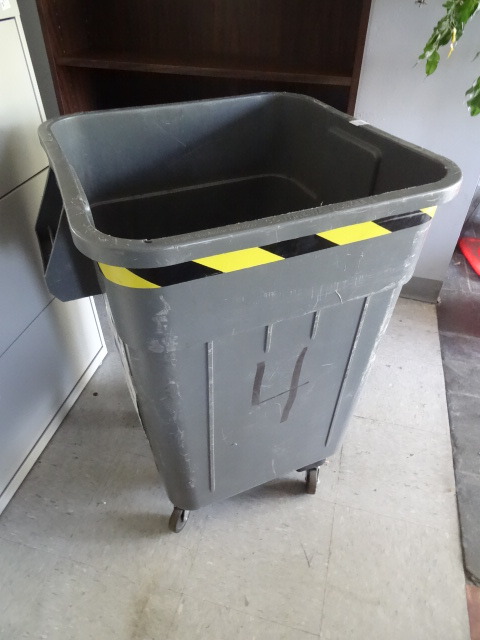 Garbage Can on Wheels