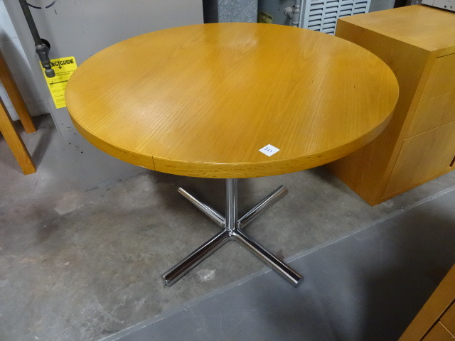 Round Table