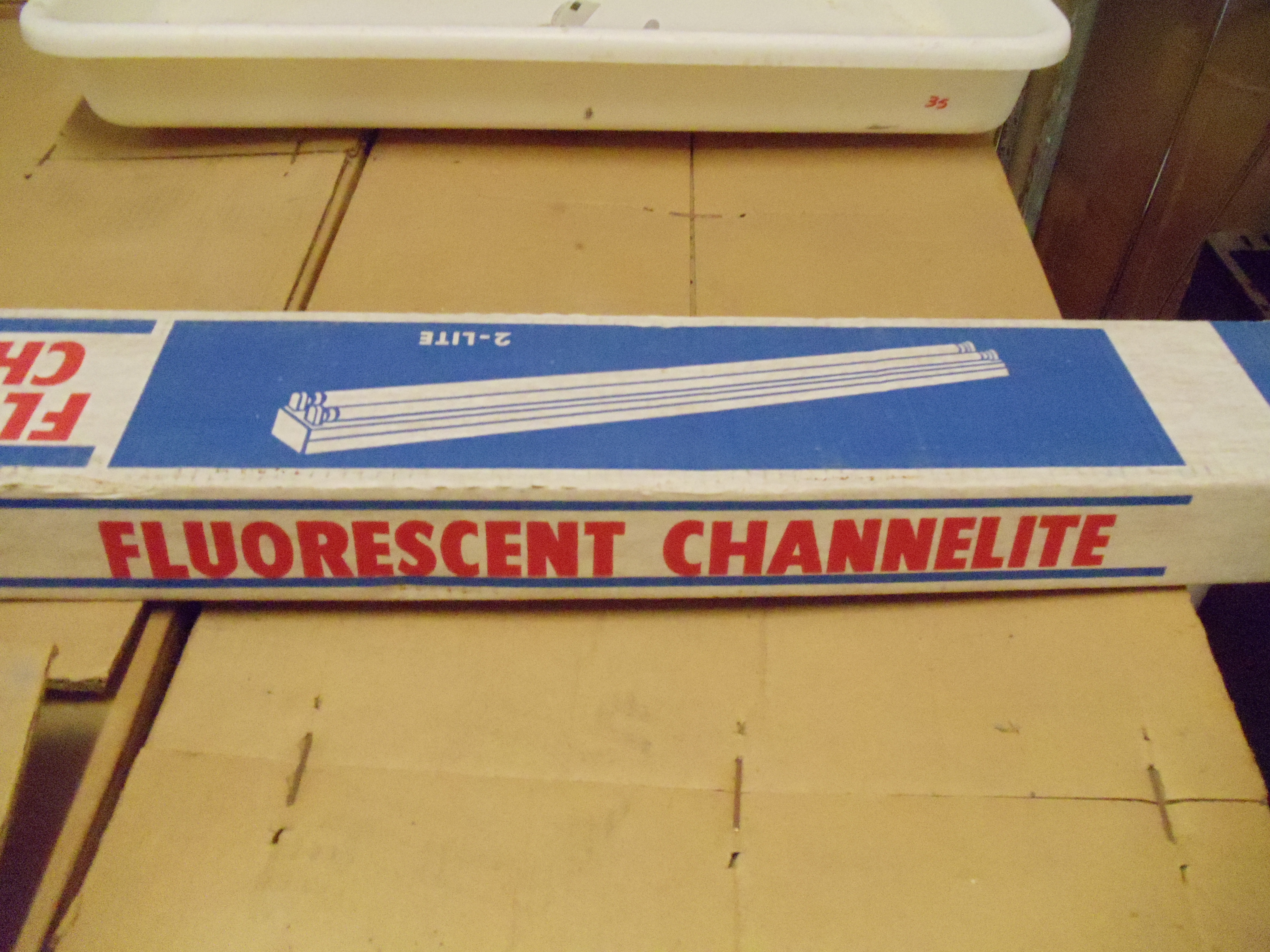 Power Products Light Fixture