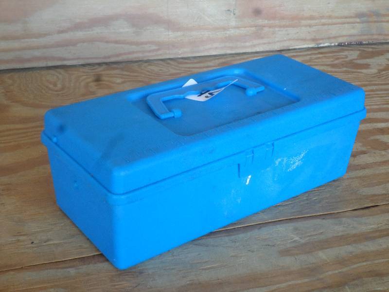 lot 45 image: Unmarked Plastic Tackle Box ...