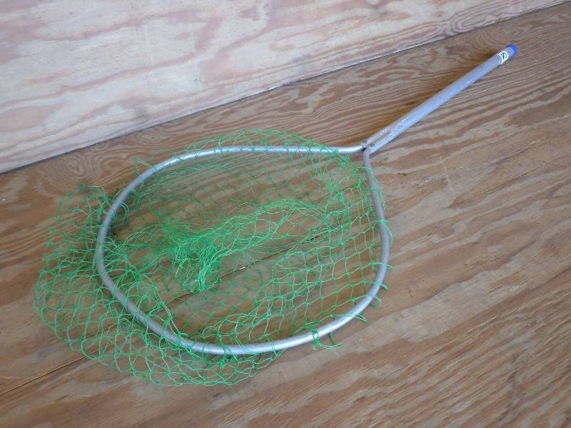 lot 51 image: 48 Landing Net ...