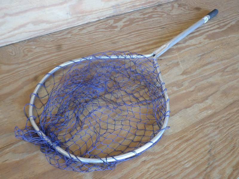 lot 53 image: 48 Landing Net ...