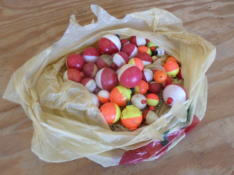 lot 104 image: Bag Of Assorted Bobbers ...