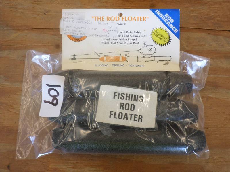 lot 109 image: 3-Piece New Fishing Rod Float Pack ...