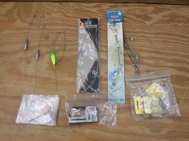lot 128 image: Lot Of Misc Liters, Lures, Scale, E...