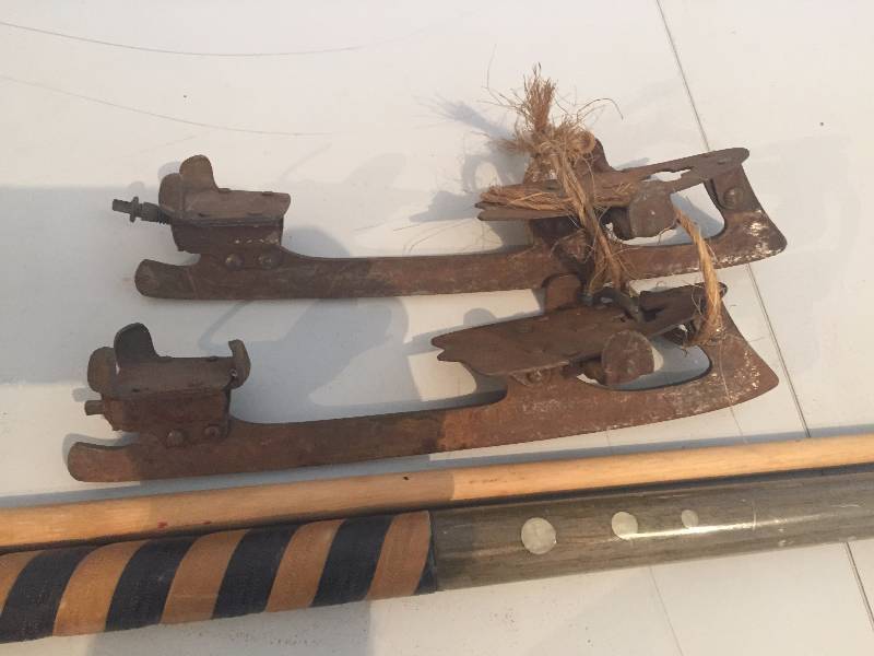 VINTAGE ICE SKATES AND POOL CUE