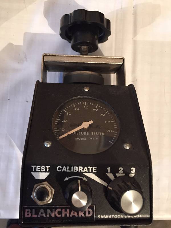 MOISTURE TESTER