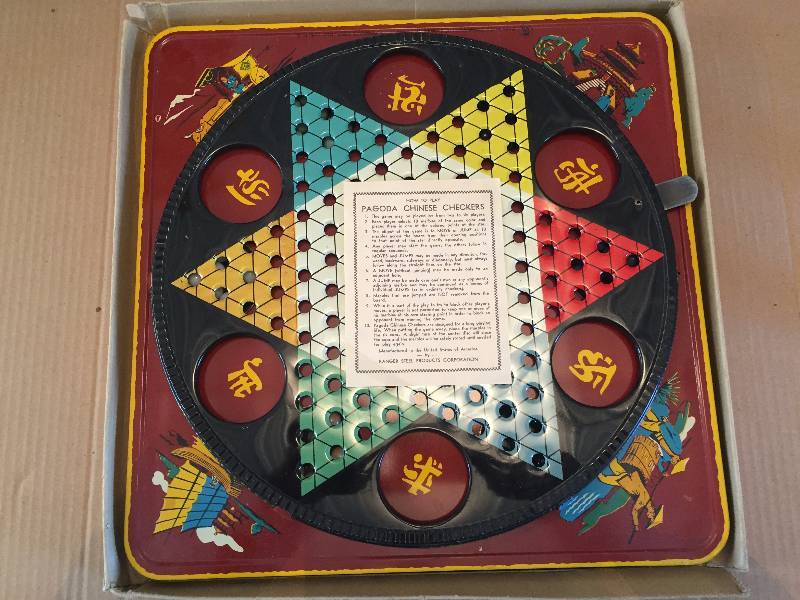 CHINESE CHECKERS