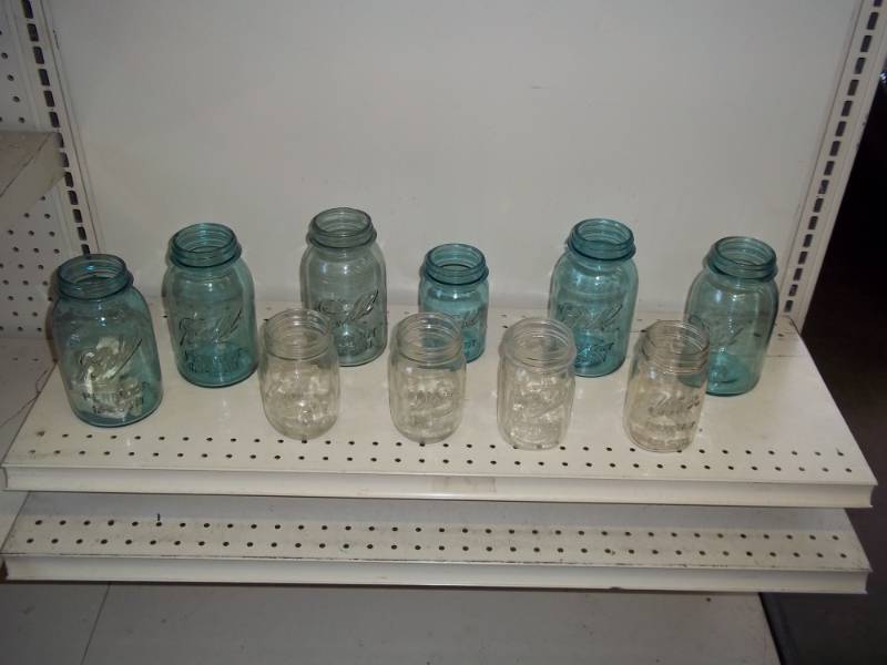 lot 25 image: Lot of 10 Canning Jars  5 Regular Quart, 5 Regular Pints
