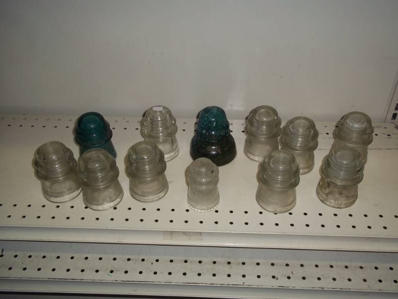 lot 40 image: 12 Glass Insulators