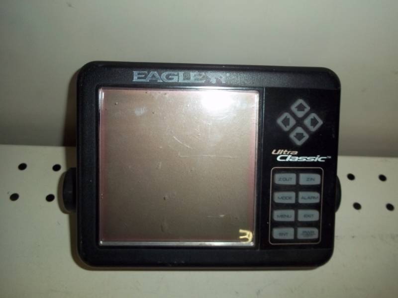 lot 90 image: Eagle Ultra classic fish locator, no cables