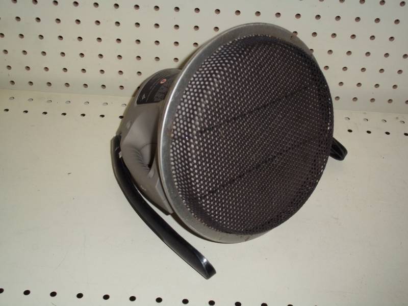 lot 95 image: Coleman Propane Catalytic Heater