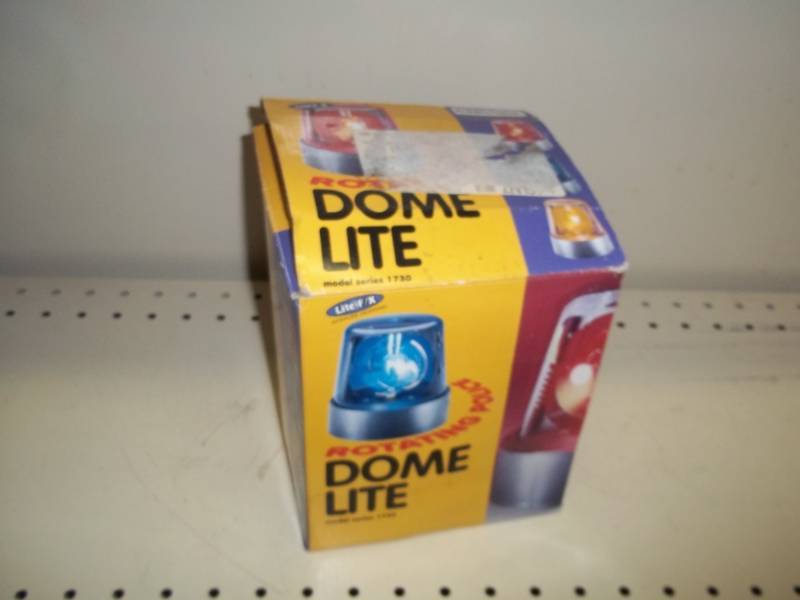 lot 116 image: Blue dome light
