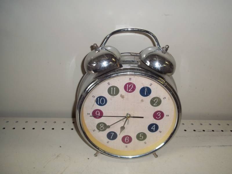 lot 156 image: Silver alarm clock large