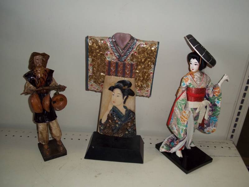 lot 160 image: Asian Dcor