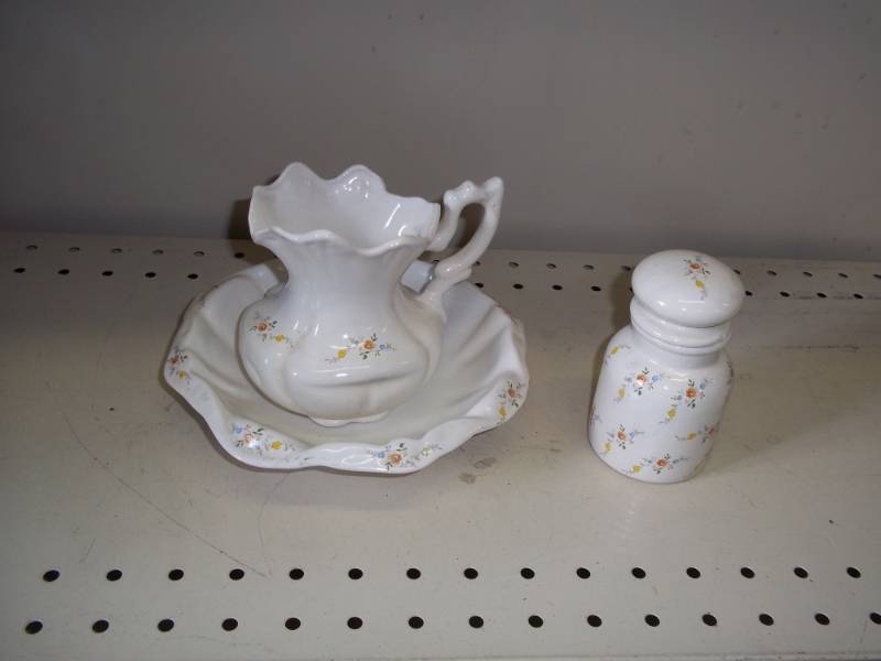 lot 163 image: small picture and bowl