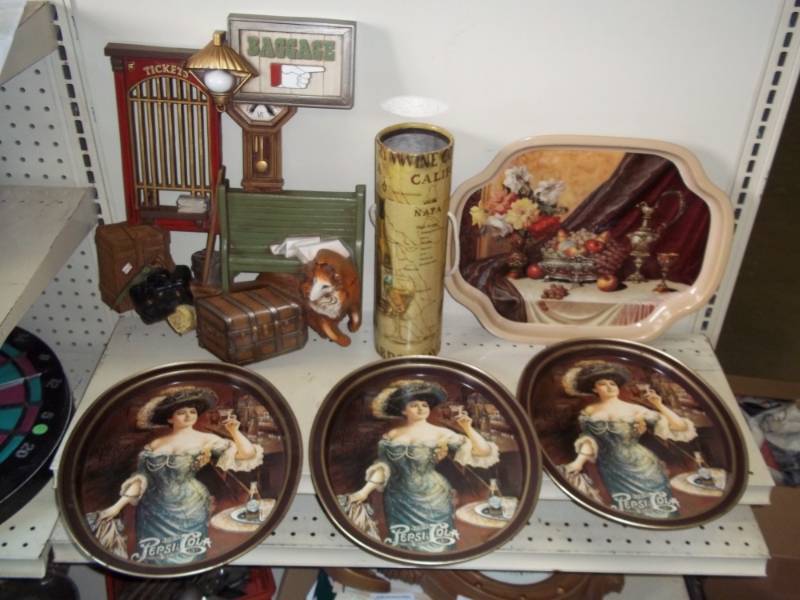 lot 166 image: Pepsi Cola tins with other dcor items