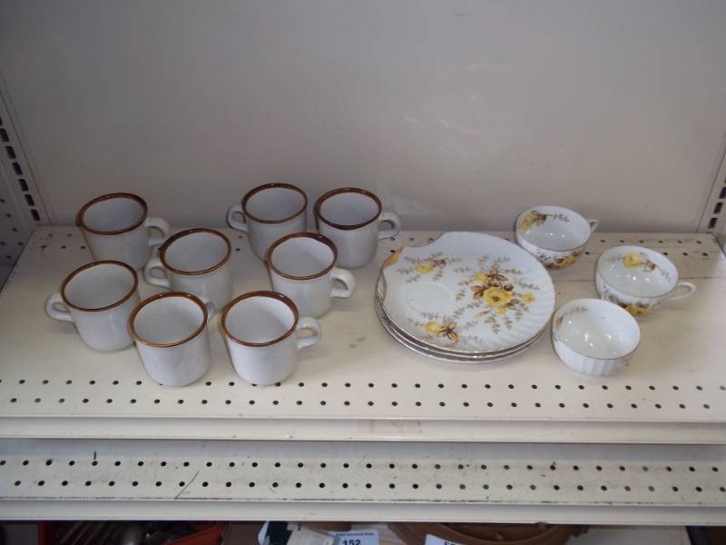 lot 176 image: Coffee cups and china cups and dishes