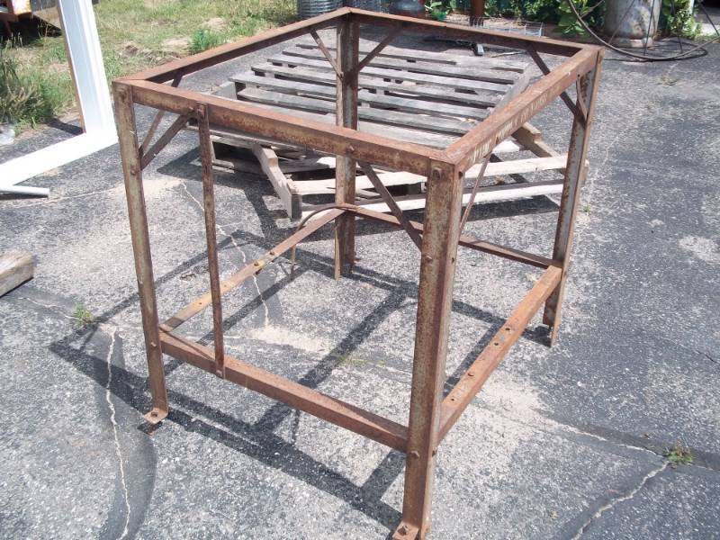 lot 183 image: Welding table or heavy duty table frame