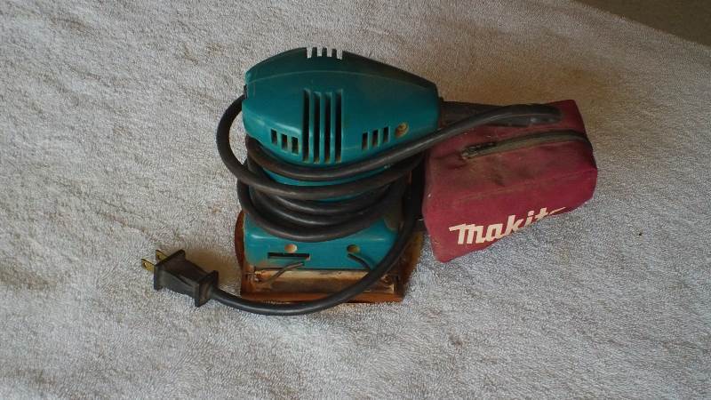 Makita palm sander
