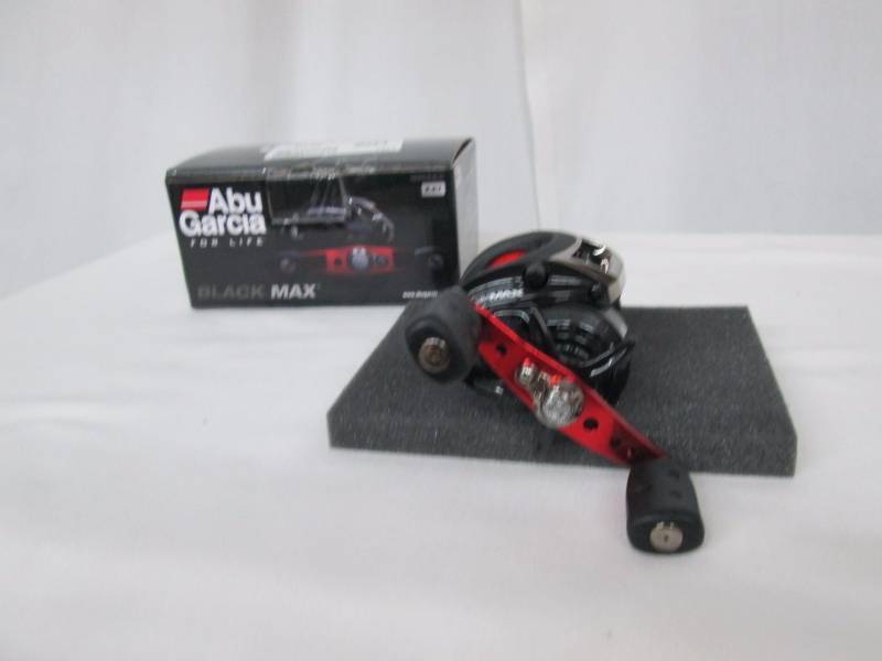 Abu Garcia Black Max Freshwater Baitcast Reel