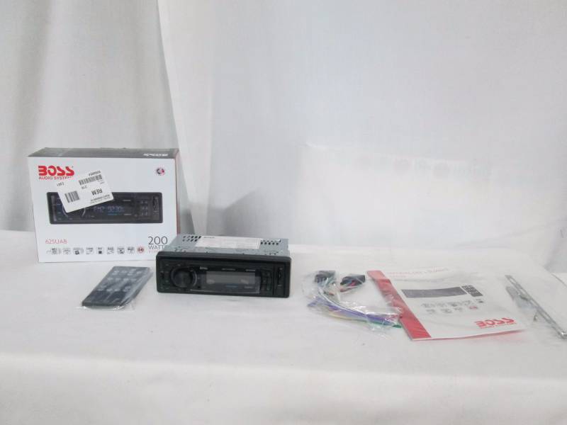 Boss AMFM iPod iPhone Car Stereo w Bluetooth