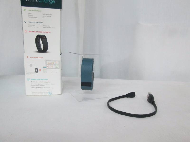 Fitbit Charge Wireless ActivitySleep Tracker