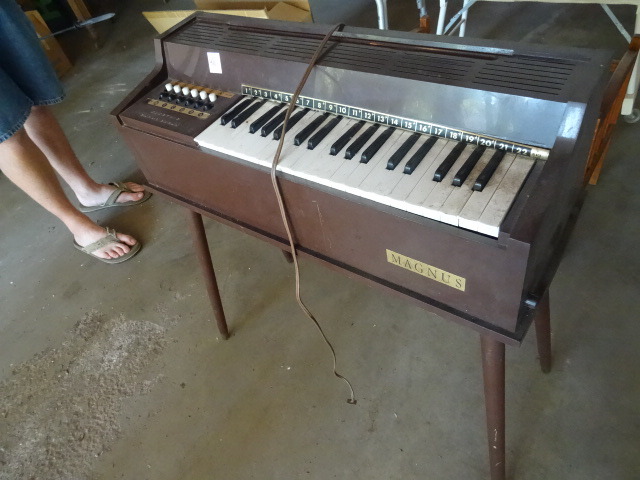 Electric Organ