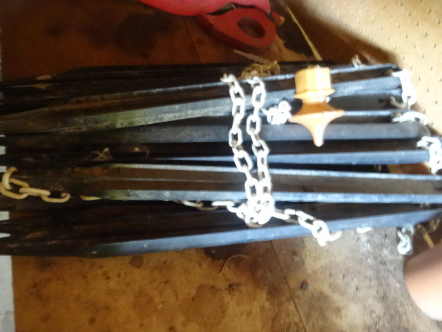 Stakes with Chain