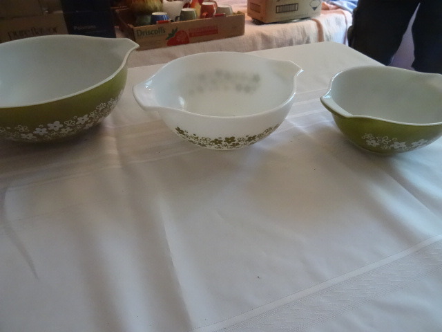 Pyrex Bowls