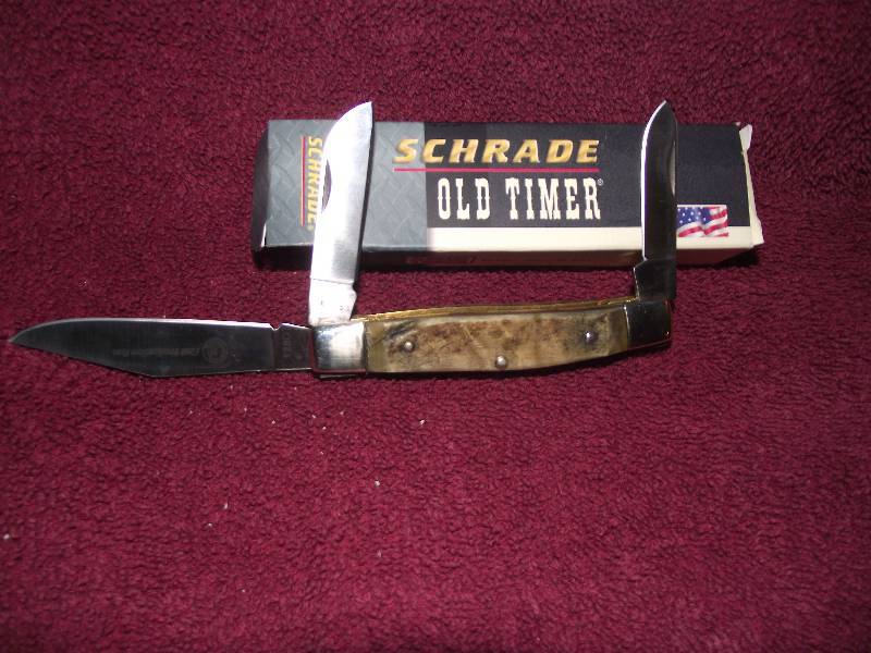 lot 97 image: Schrade Old Timer New 3 blade classic 180T 1st production run