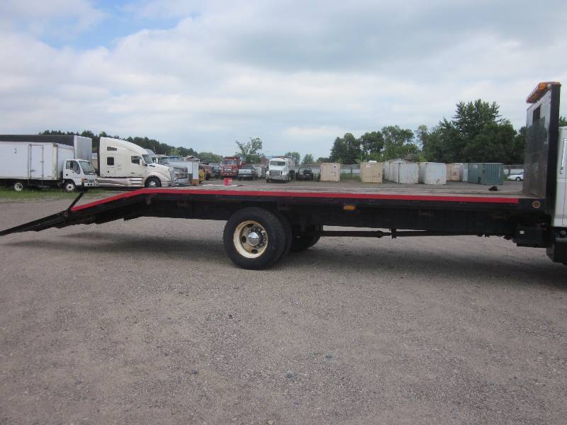 Heavy Duty Flatbed Omaha Standard 20' Deck with 6' Dove Tail