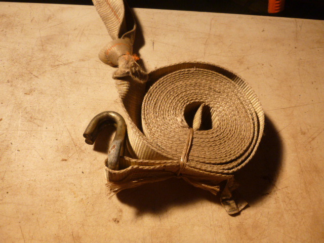 lot 40 image: Tow Strap