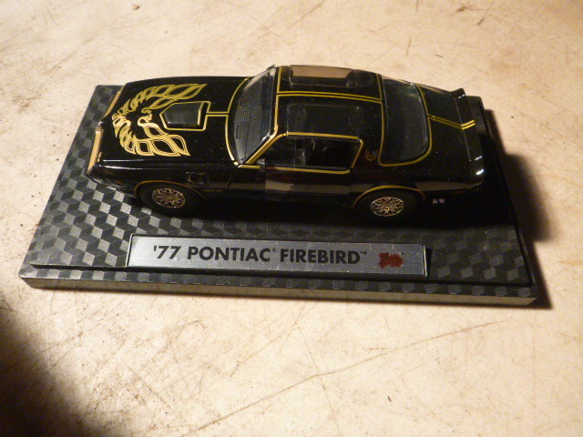 lot 44 image: 1977 Pontiac Firebird