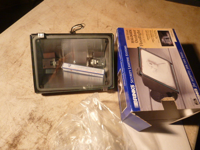 lot 50 image: Brinks Halogen Outdoor Floodlight