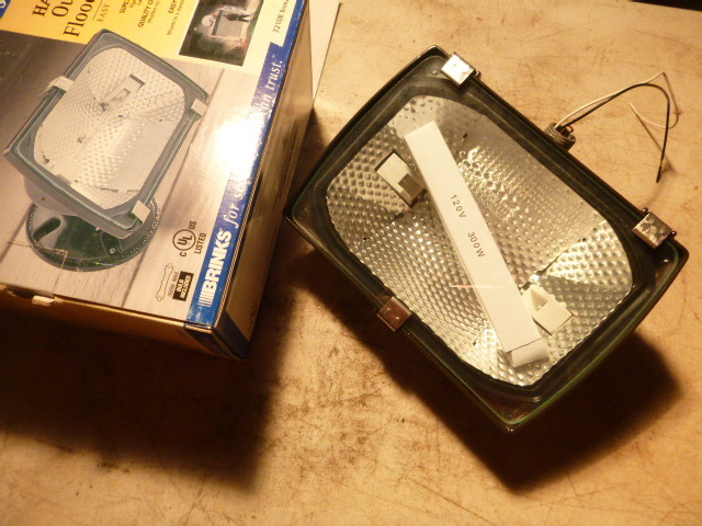 lot 51 image: Brinks Halogen Outdoor Floodlight