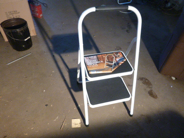 lot 54 image: Tricam Step Stool