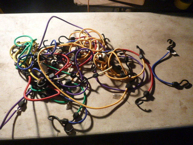 lot 72 image: Lot of Bungee Cords