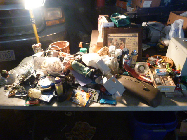 lot 93 image: Large Lot of Miscellaneous Items